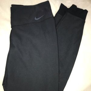Nike leggings!! Great condition:)